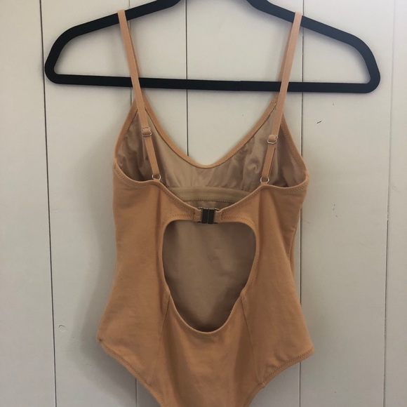 Zulu and Zephyr one piece - Picture 3 of 3